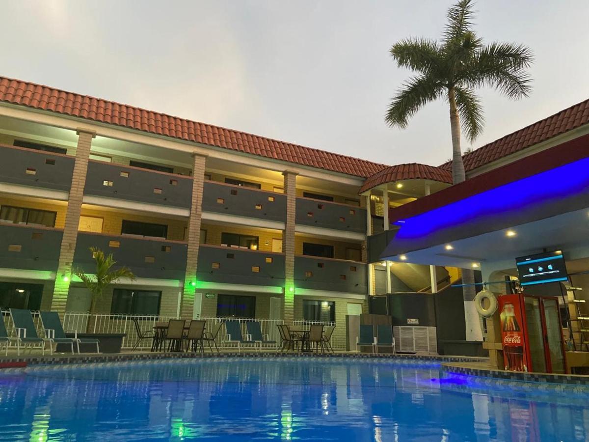 הרמוסיו Hotel La Finca מראה חיצוני תמונה